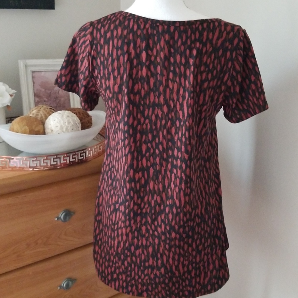 Lularoe Randy tee - Picture 3 of 4